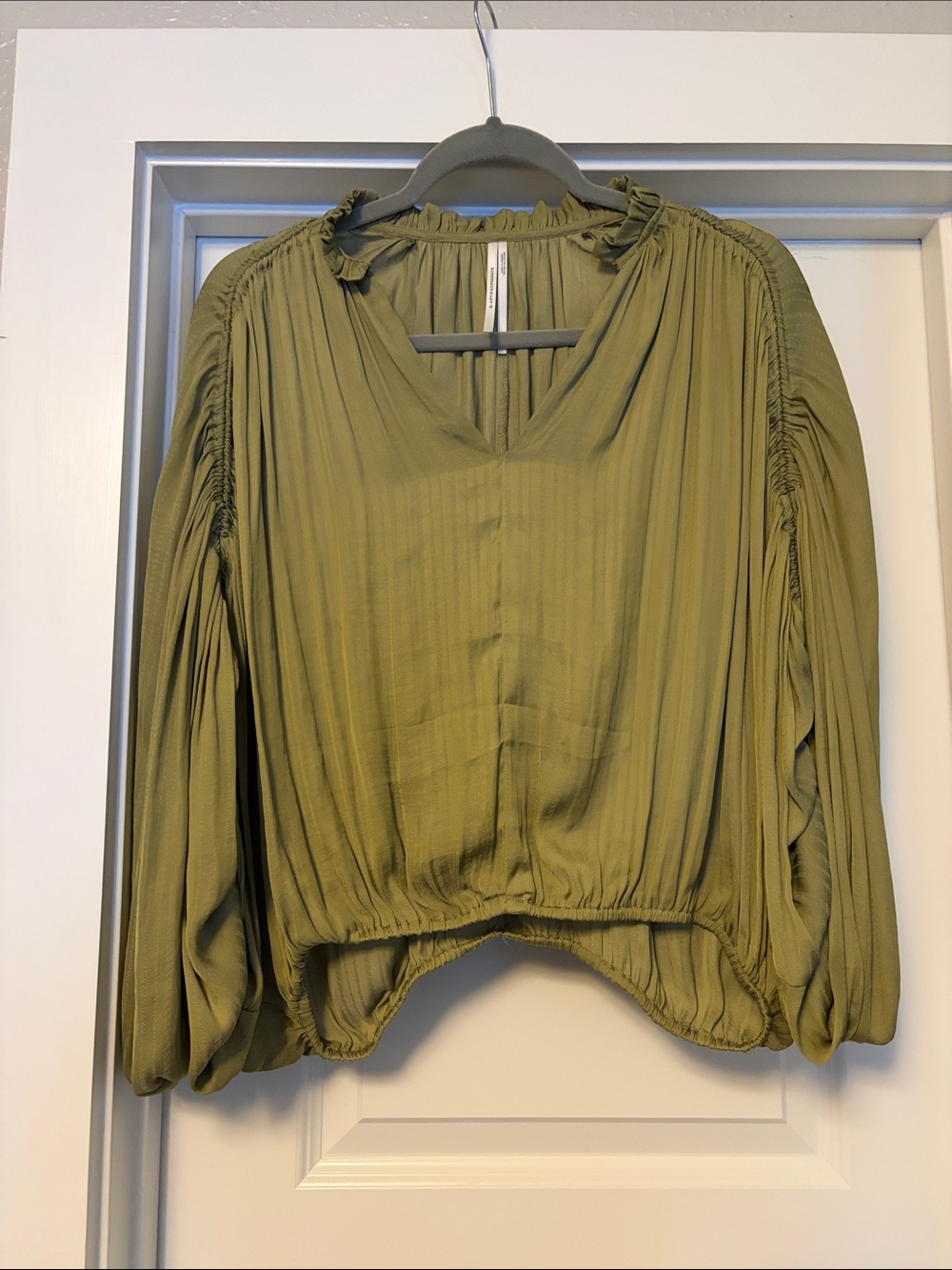 Anthropologie Olive Green Peasant V-Neck Balloon Sleeve Blouse